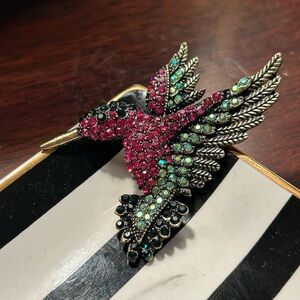 Stunning multi colored hummingbird pin brooch